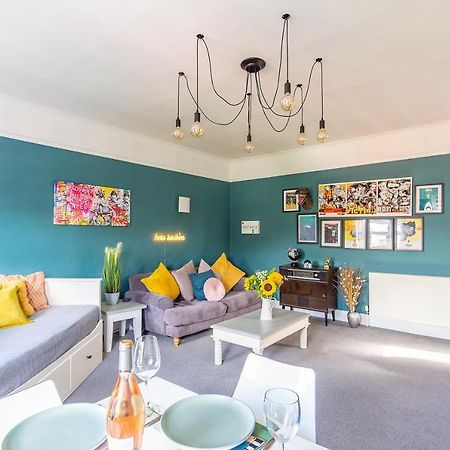 Spacious Split Level Flat In Great Location Portsmouth Bagian luar foto