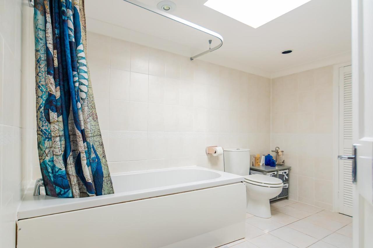 Spacious Split Level Flat In Great Location Portsmouth Bagian luar foto