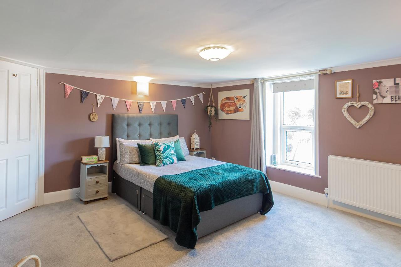 Spacious Split Level Flat In Great Location Portsmouth Bagian luar foto